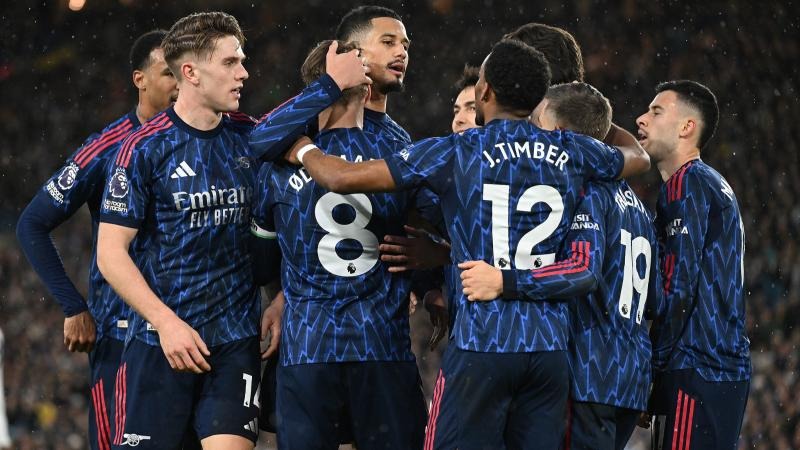 哈利伯顿这操作太绝了！满脑子都是智慧，对手根本跟不上节奏